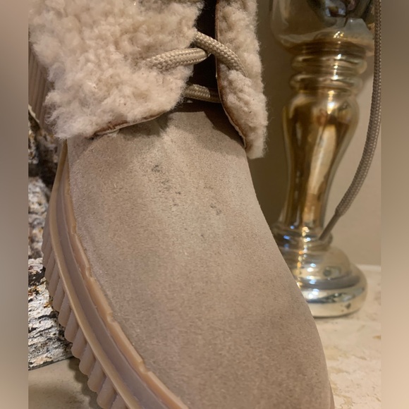 Tod’s Sheepskin Tobacco Oiled Suede Boot - Picture 10 of 11